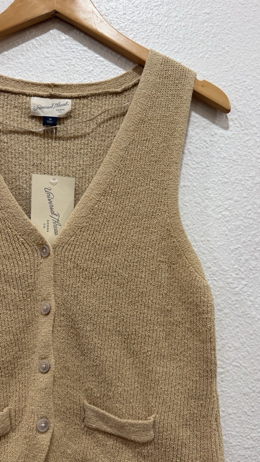 Universal Thread Knit Vest Beige Size M Button Front Pockets