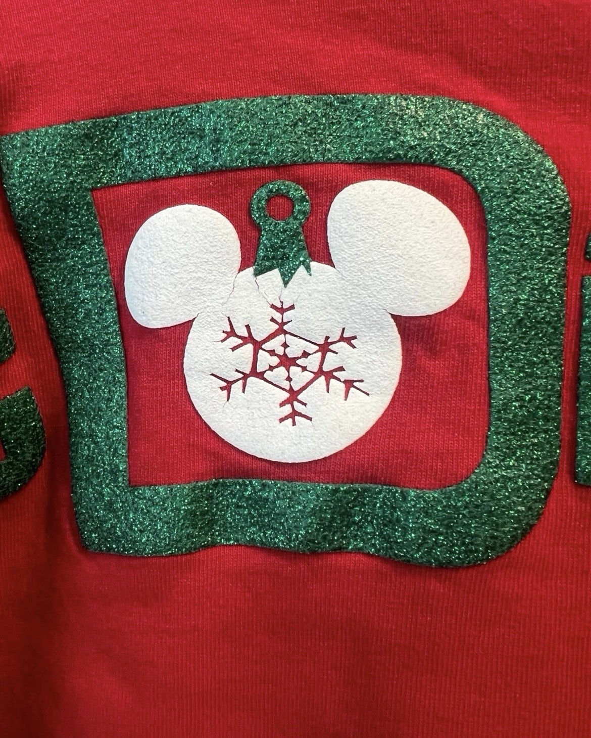 Walt Disney World Spirit Jersey Shirt Adult Small Red Christmas Mickey & Friends