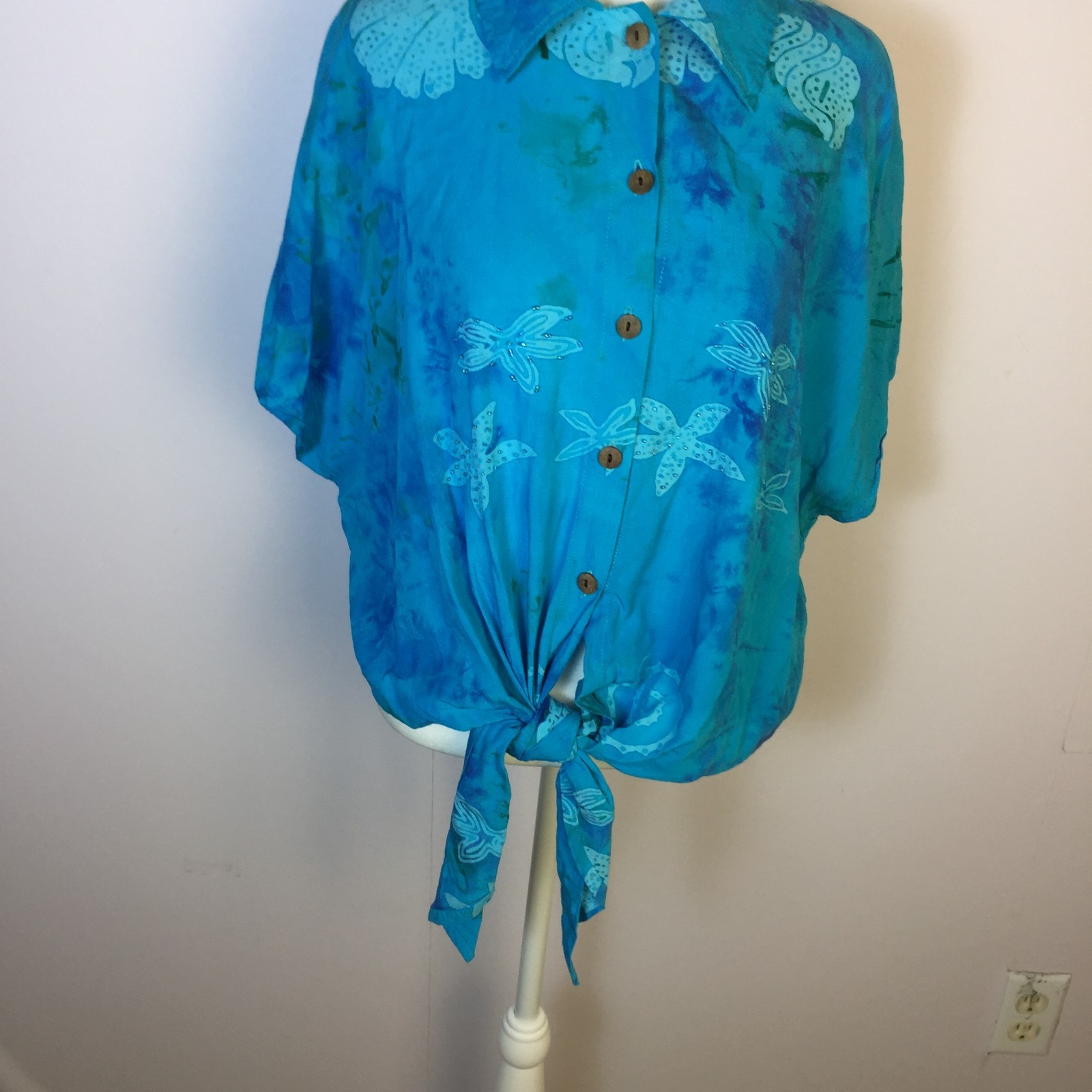 Bodacious Resortwear Hawaiian Shirt 1X Womans Plus Blue Beach Vacation Tie Front
