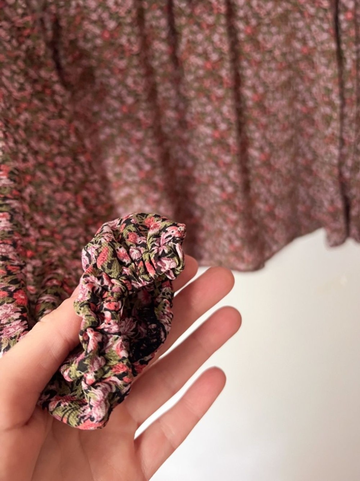 MINKPINK Floral Tie Neck Peasant Blouse Long Sleeve Pink Black M | Cottagecore
