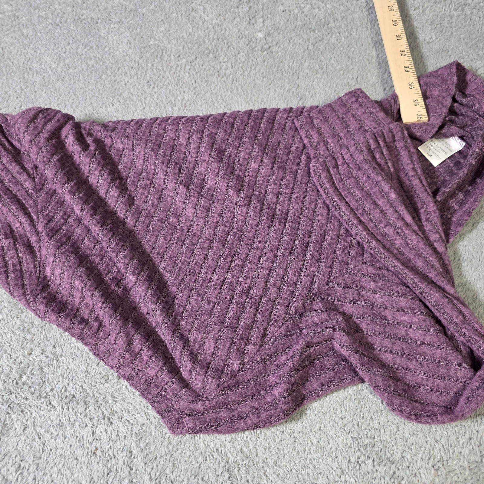 Automet Womens M Top Purple Ribbed Knit Long Sleeve Button Shoulder SZ250202