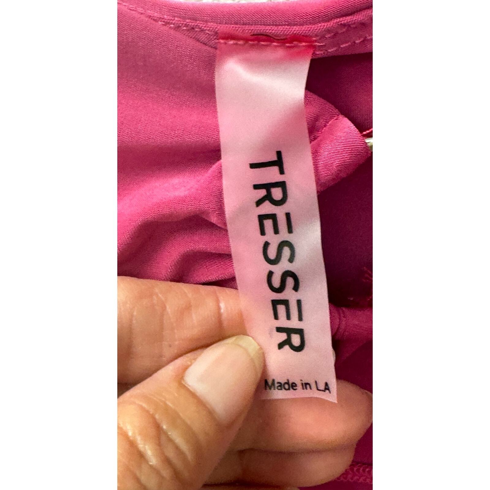 TRESSER Lot Of 2 Women’s Tank Tops Open Abdomen 1 Pink 1 White Size M