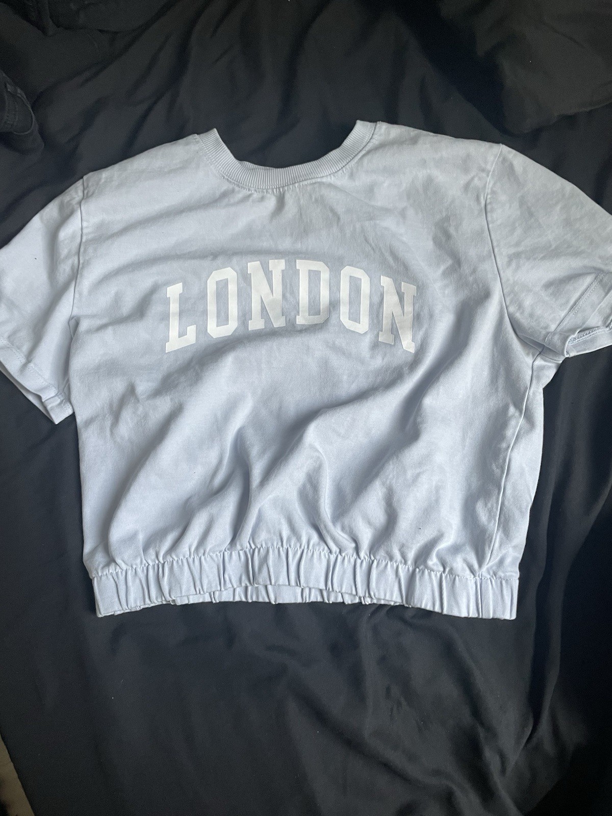 Wild Fable Women’s XS Light Blue Cropped Crew Neck London Graphic T-Shirt