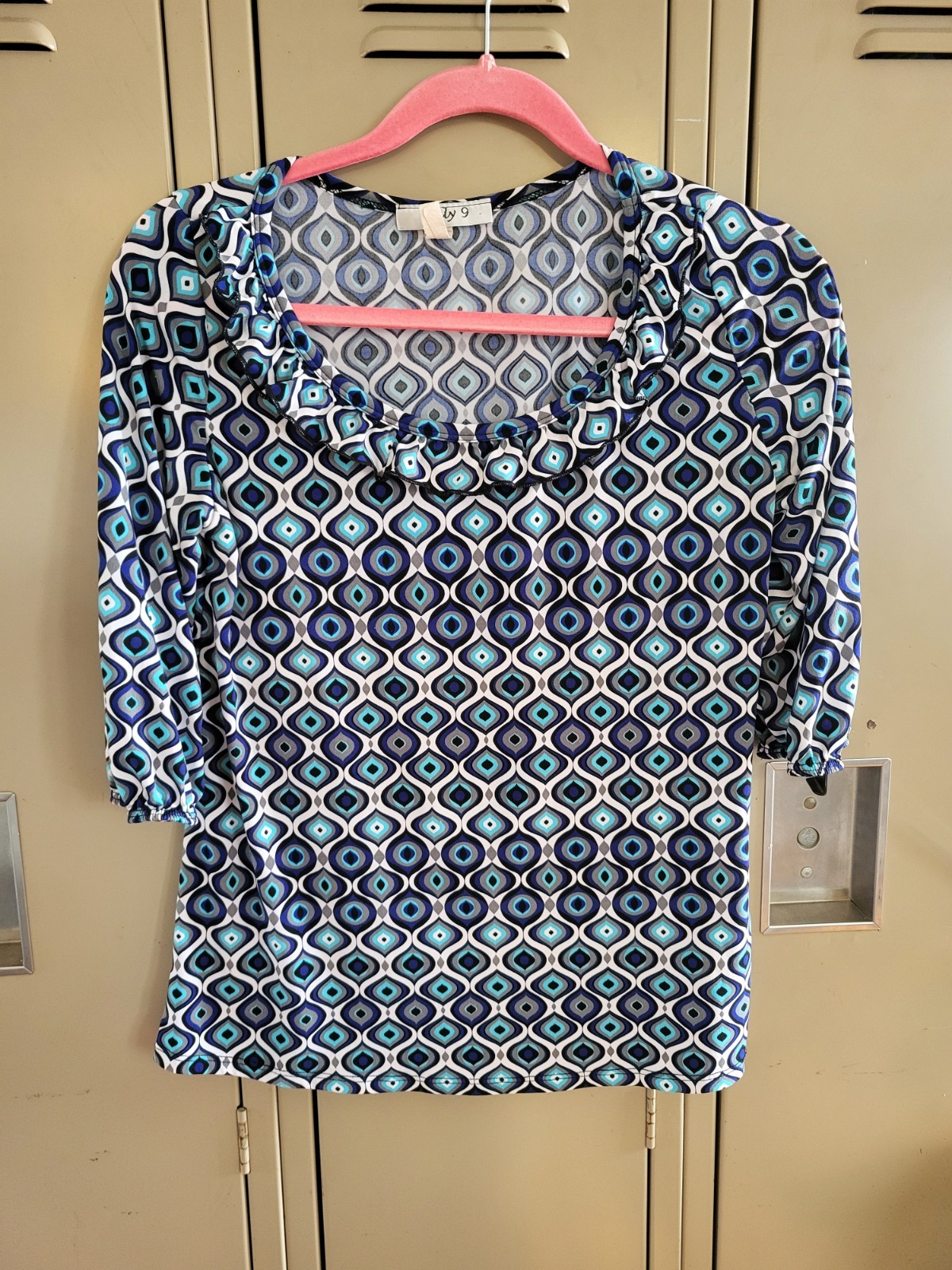 Only 9 Y2K 3/4 Sleeve Blue Geometric Pattern Blouse Top. Medium
