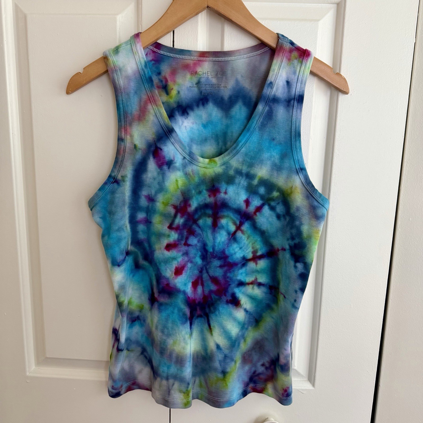 NEW Tie Dye Tank Top Women’s XL Rachel Zoe Super Soft Stretchy Blues Green Red