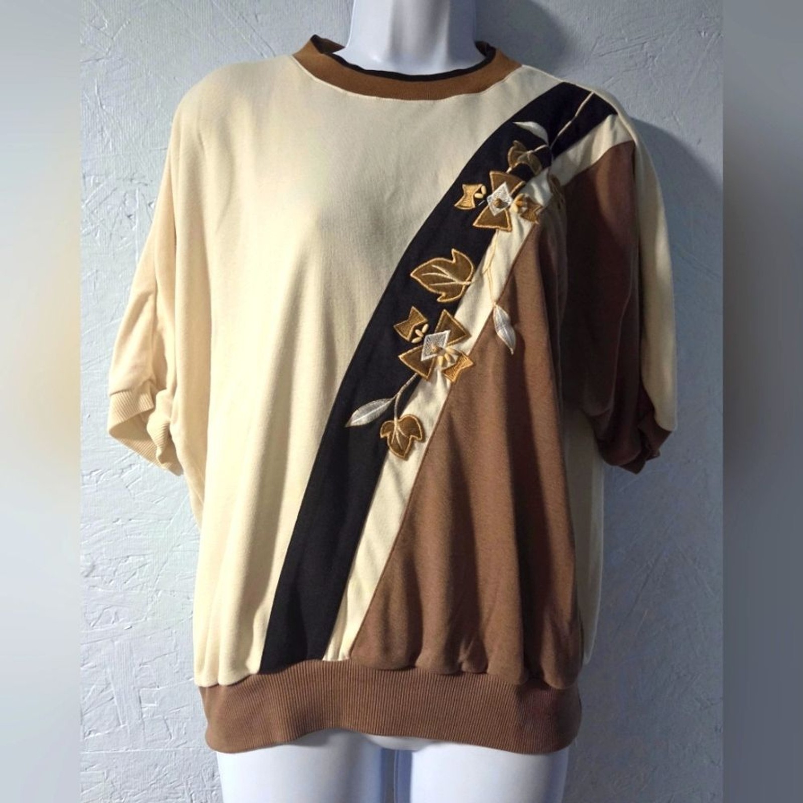 Vintage 80s Alfred Dunner Brown/Cream/Black Batwing Top – Medium