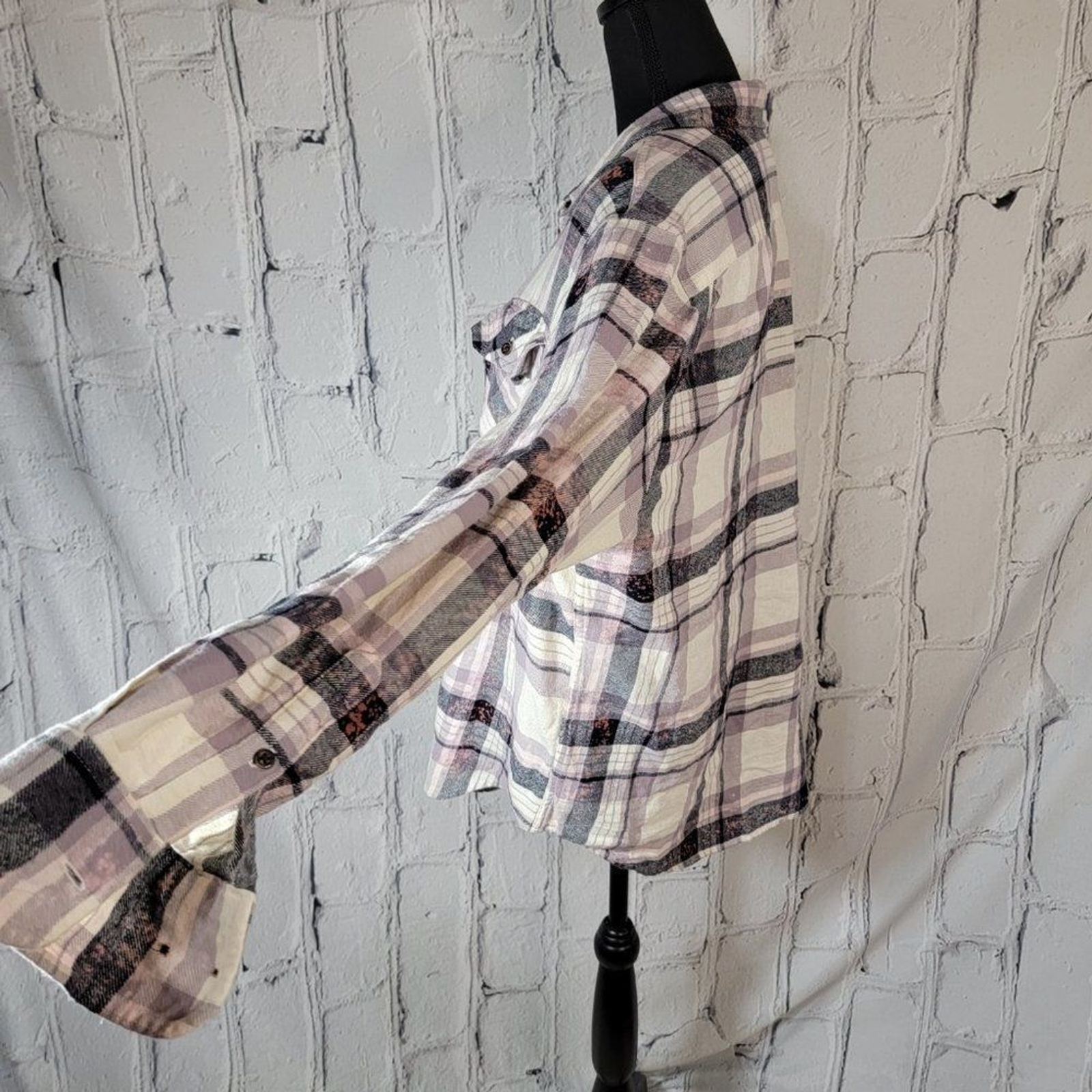 Lavender Purple Plaid Double Pocket Button Down Long Sleeve Bleach Splatter Sz L