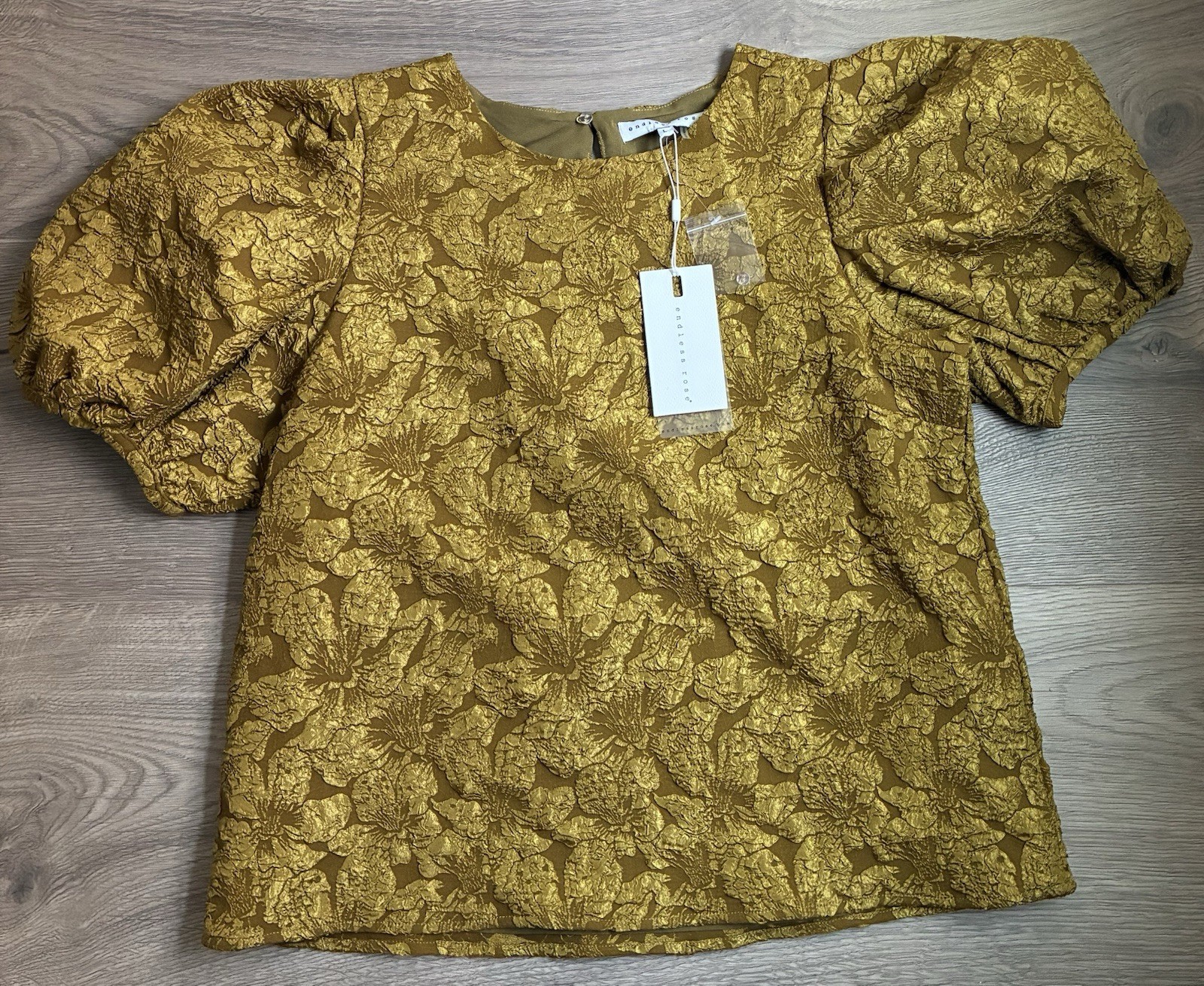 NWT Endless Rose Anthropologie Gold Floral Jacquard Puff Short Sleeve Blouse L