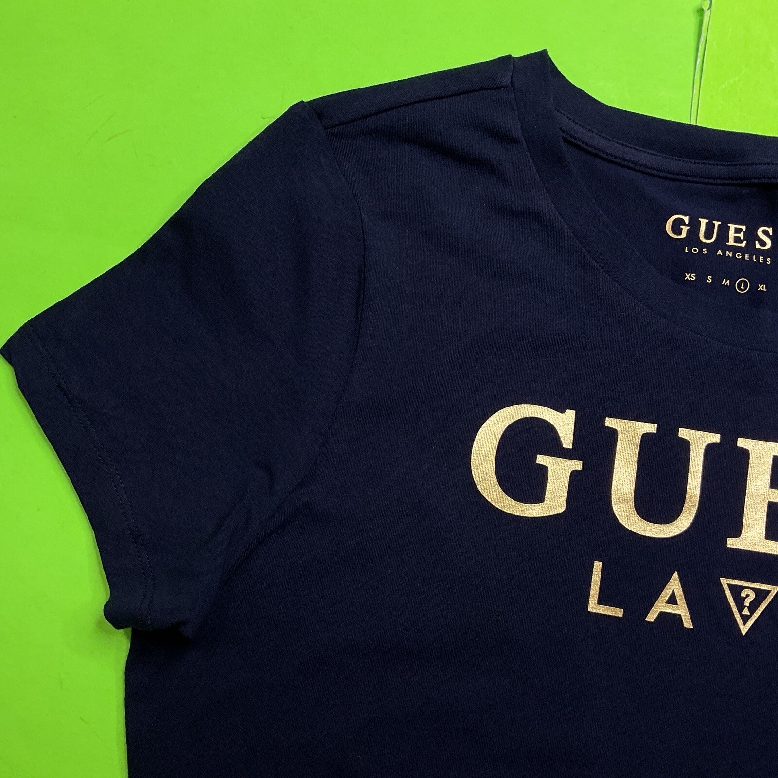 GUESS Los Angeles Women’s Short Sleeve T-Shirt LARGE Navy Blue w/Gold NEW