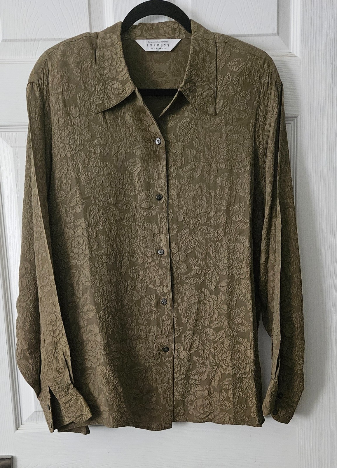 Express silk Green Floral Embossed Set Top L / Pant M #1035