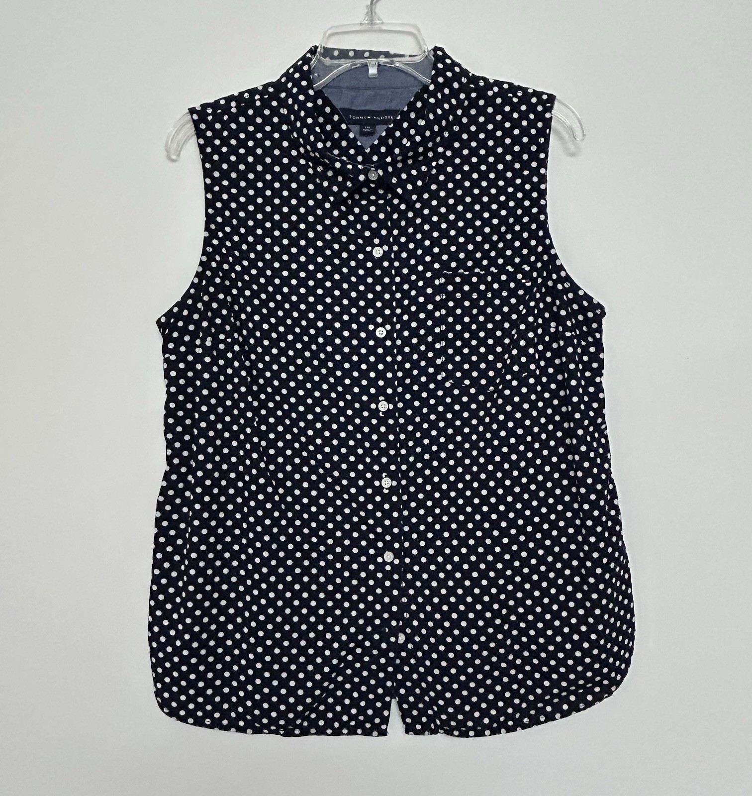 Tommy Hilfiger Women’s Sleeveless Cotton Button-Up Navy/White Dots Large Preppy