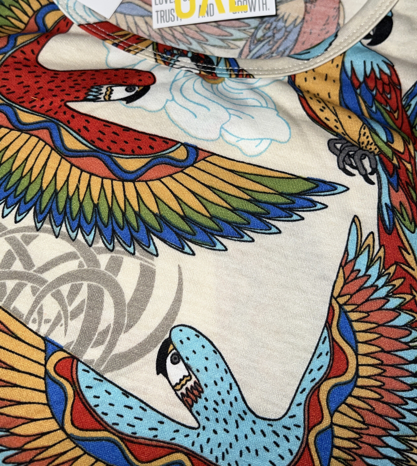 NEW Lularoe Classic T Shirt Top Tan Parrot Floral Tropic 🦜 3XL 26/28 24/26 3X