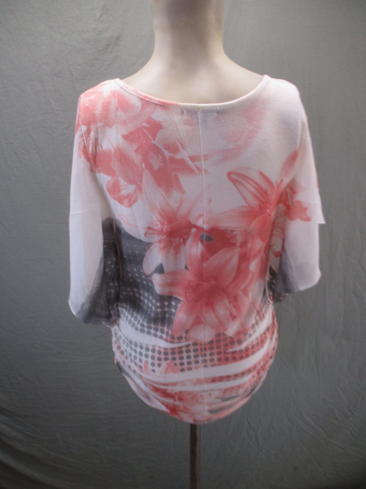 Espresso Size L Women Floral Round Neck Short Sleeve Gathered Side Flowy Top 429