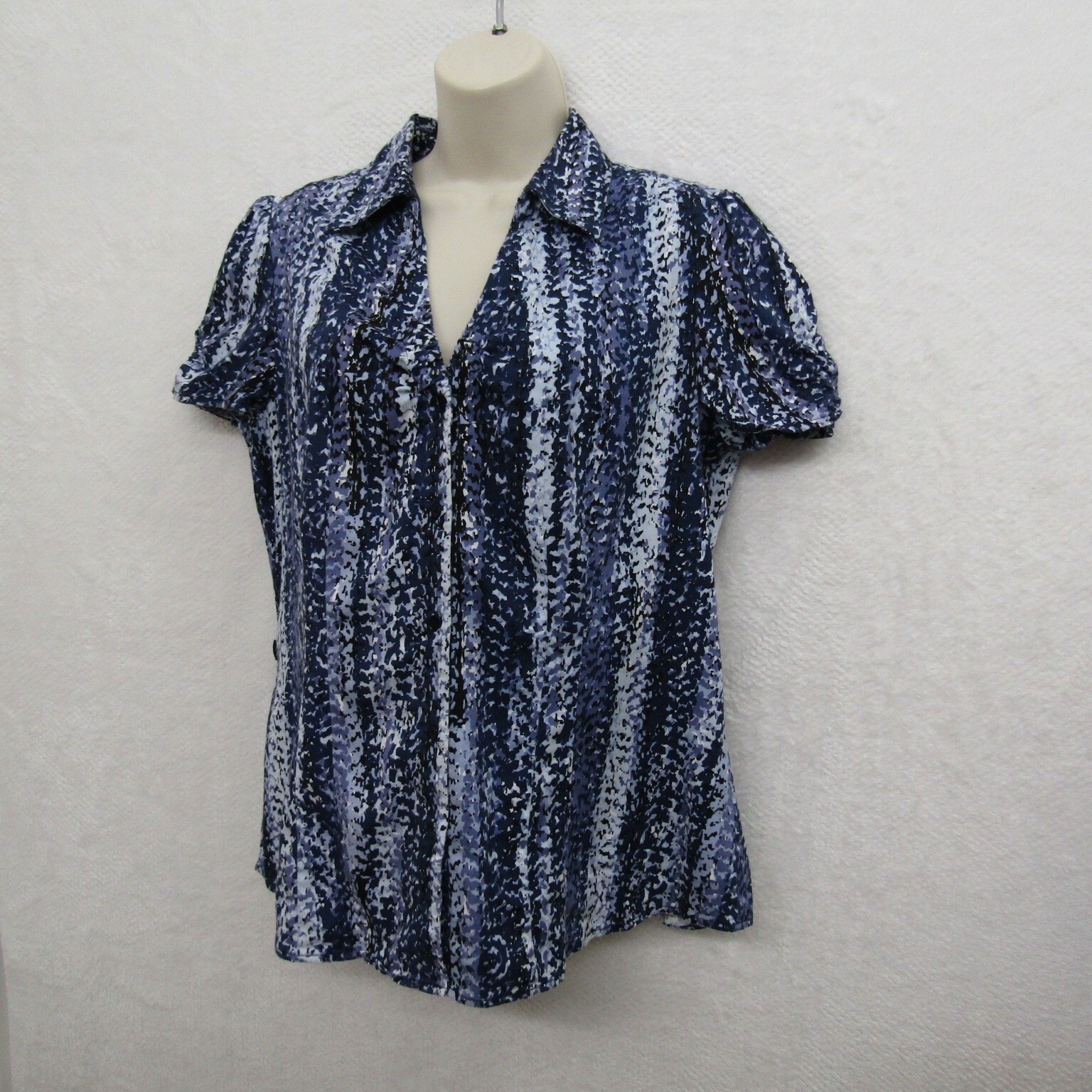 Covington Womens Top Blouse Short Sleeve Size L Blue White Glam Casual Preppy