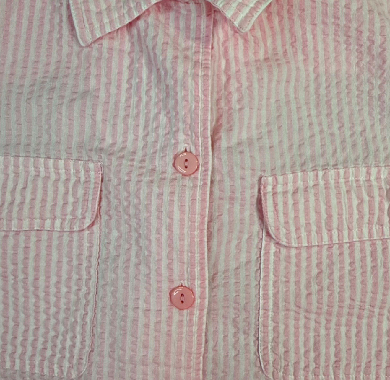 PINK STRIPED SHORT-SLEEVE BUTTON-UP SHIRT, CHEST 46 IN, LENGTH 29 IN