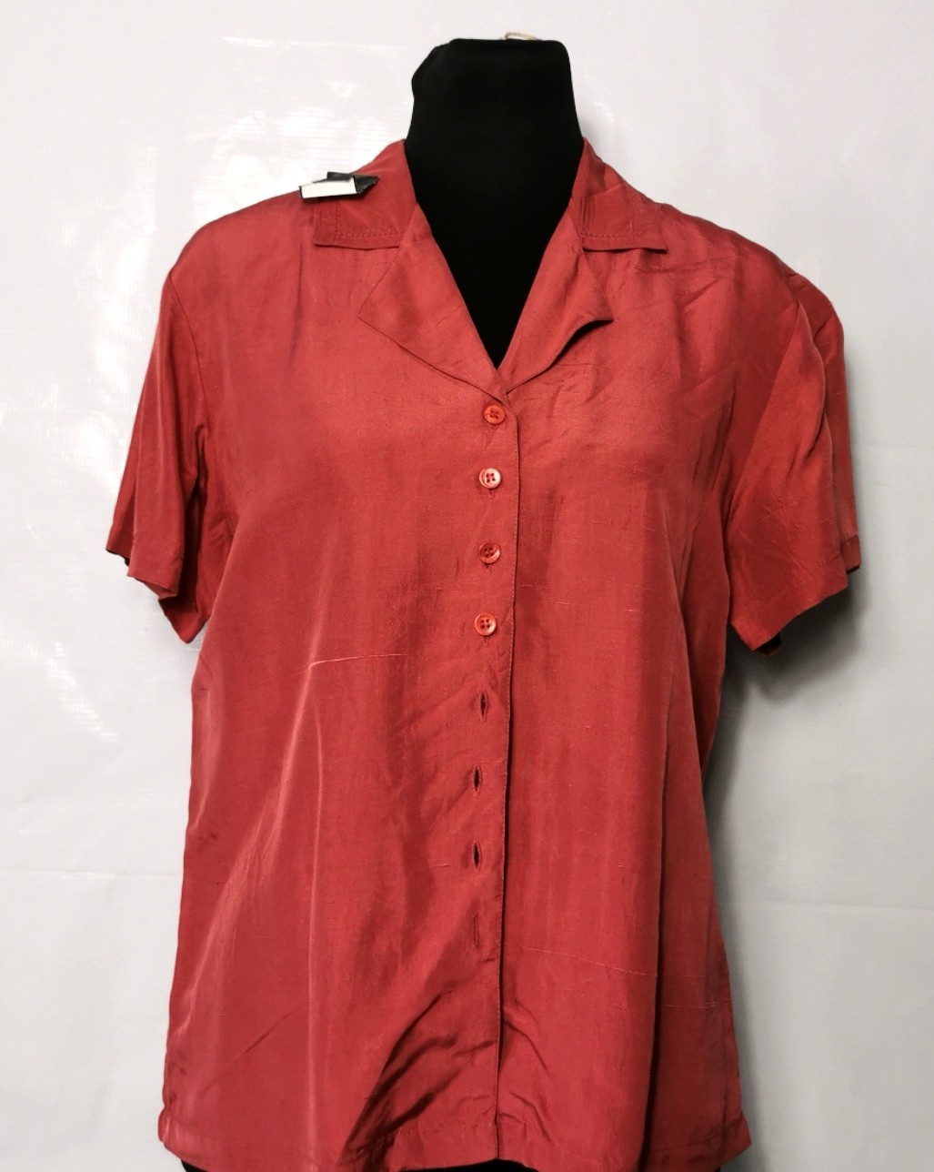 Paul Harris Silk Blouse. Silk blouse. Used in good condition 100% silk size:S
