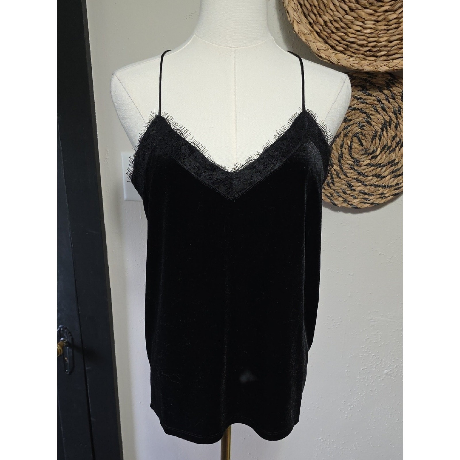 Skies Are Blue Oleander Black Velvet Lace Cami Womens S Sexy Layering Versatile