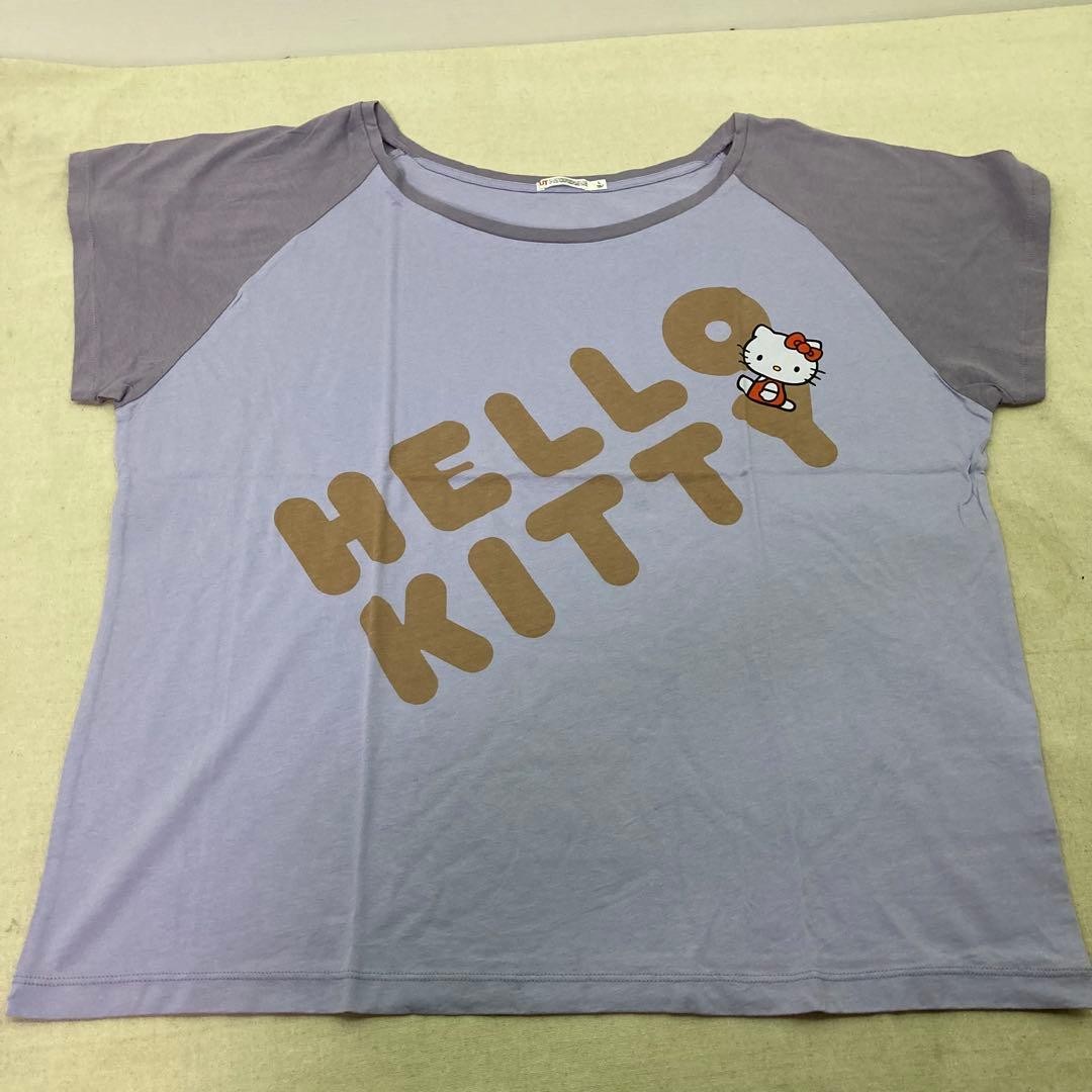 UNIQLO UT Hello Kitty Sanrio T Shirt Short Sleeve Ka9