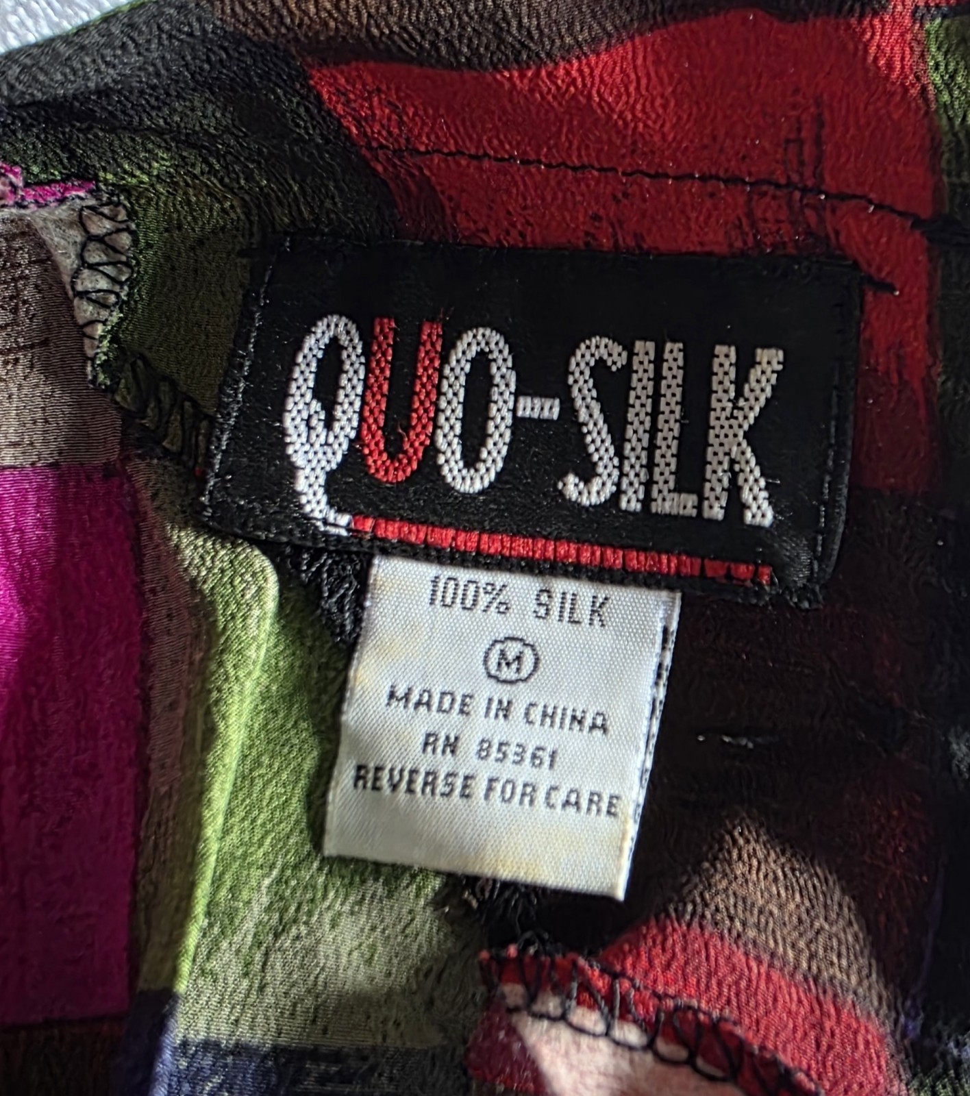 VTG Quo-Silk Women’s Checkered Geometric Block Print Pattern 100% Silk Top -Sz M