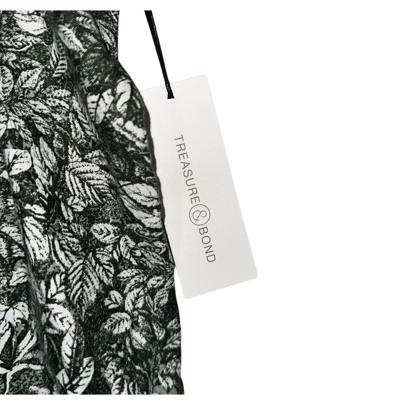 Treasure & Bond Cami Top Women Sz XS Green Floral Adjustable Strap Summer Spring