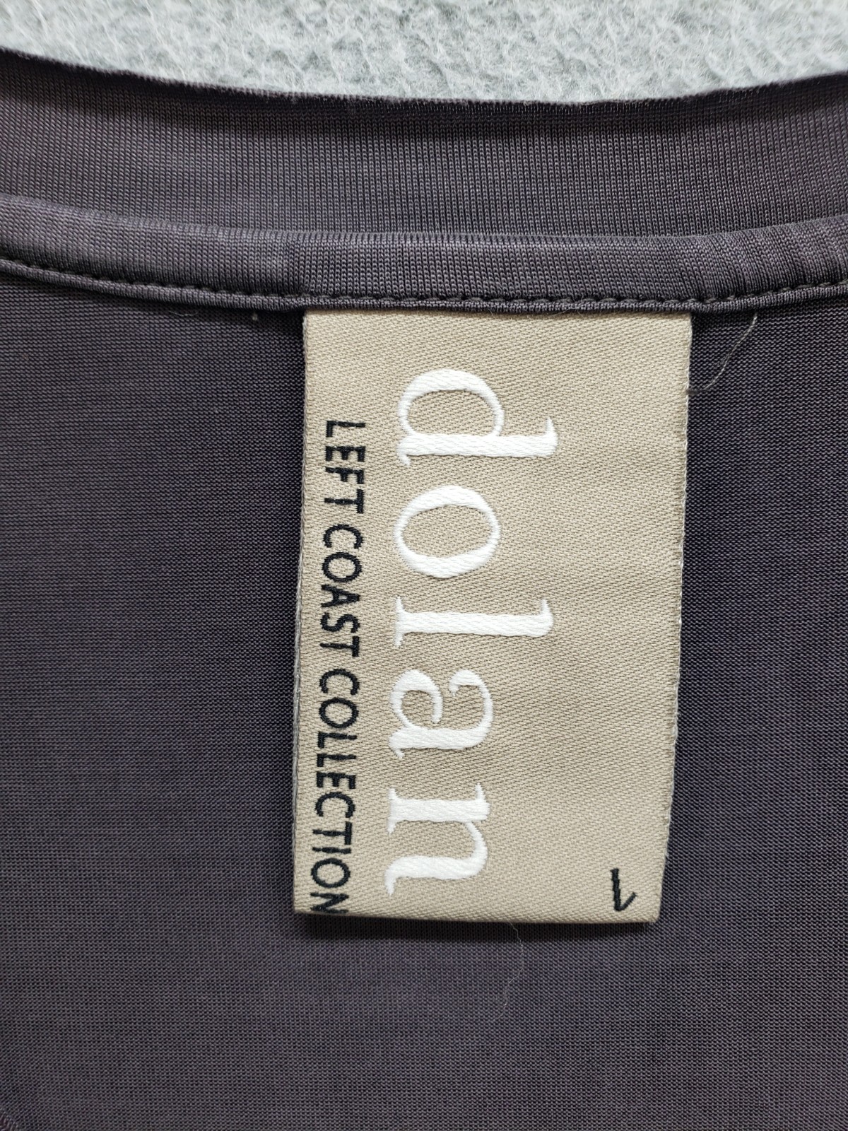 Dolan Women Top L Charcoal Gray V Neck Short Sleeve Basic Tee Summer Casual Wear