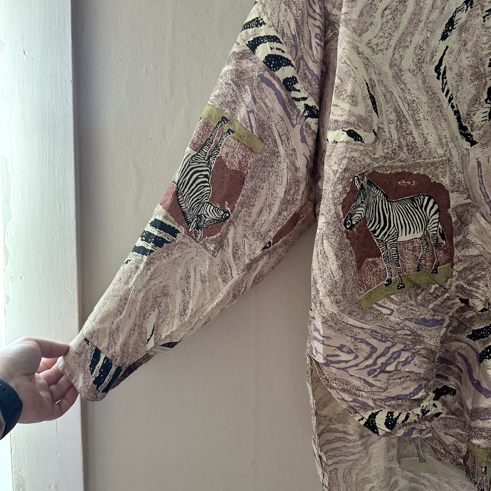 Avenue Silk Womens Zebra Patchwork Button Up Top Size M 100% Silk Art to Wear
