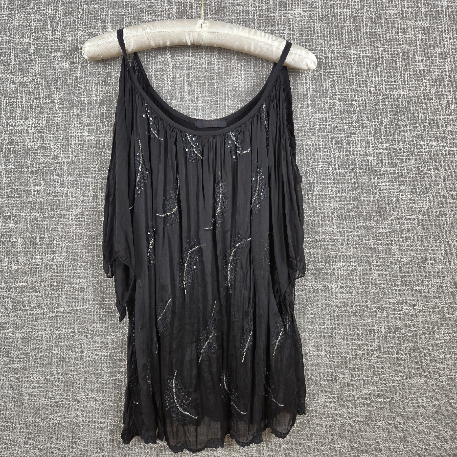 Meo Meli Women M Black Rayon Viscose Cold Shoulder Flowy Boho Whimsical Sequin