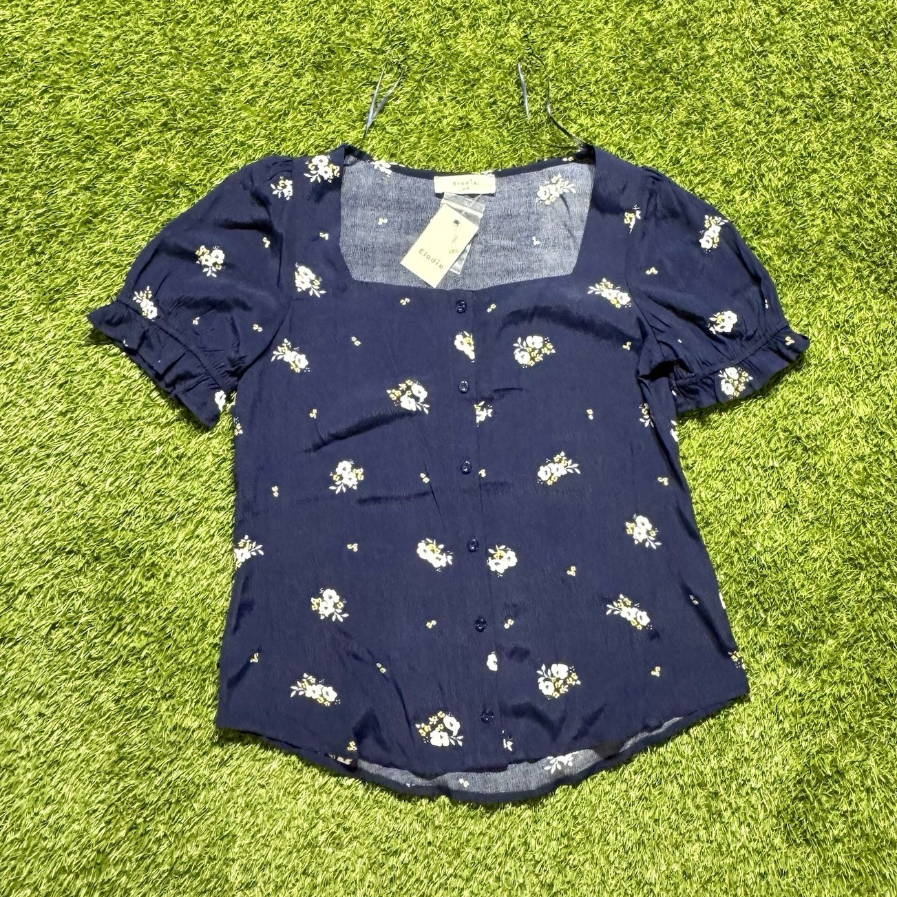 NWT Elodie Blue Floral Button Front Square Neck Blouse Women’s Size Small Flower