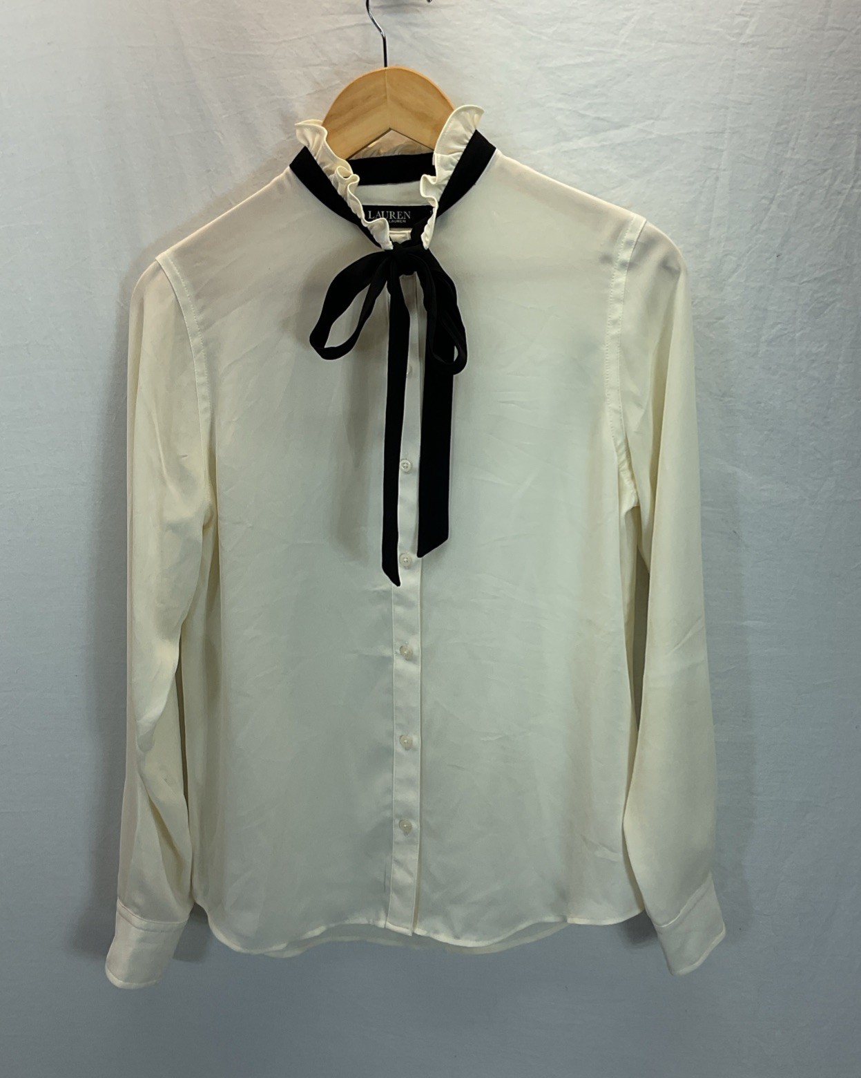 Lauren Ralph Lauren Black Label Cream Tie Neck Georgette Shirt S EUC Romantic