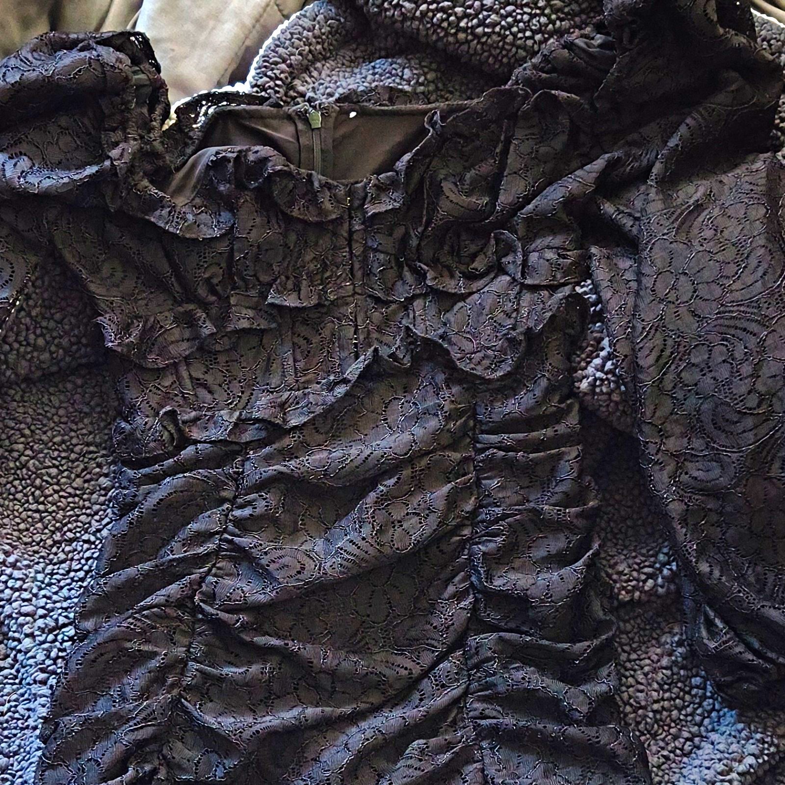 Women’s Black Lace Floral Ruffle Blouse Top Back Zip Regular Size S