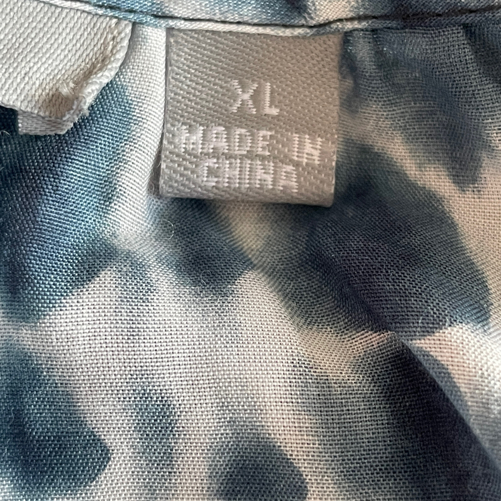 NY Collection Sz XL Blue White Tie Dyed Silk Blend 3/4 Sleeve Buttons Scoop Neck
