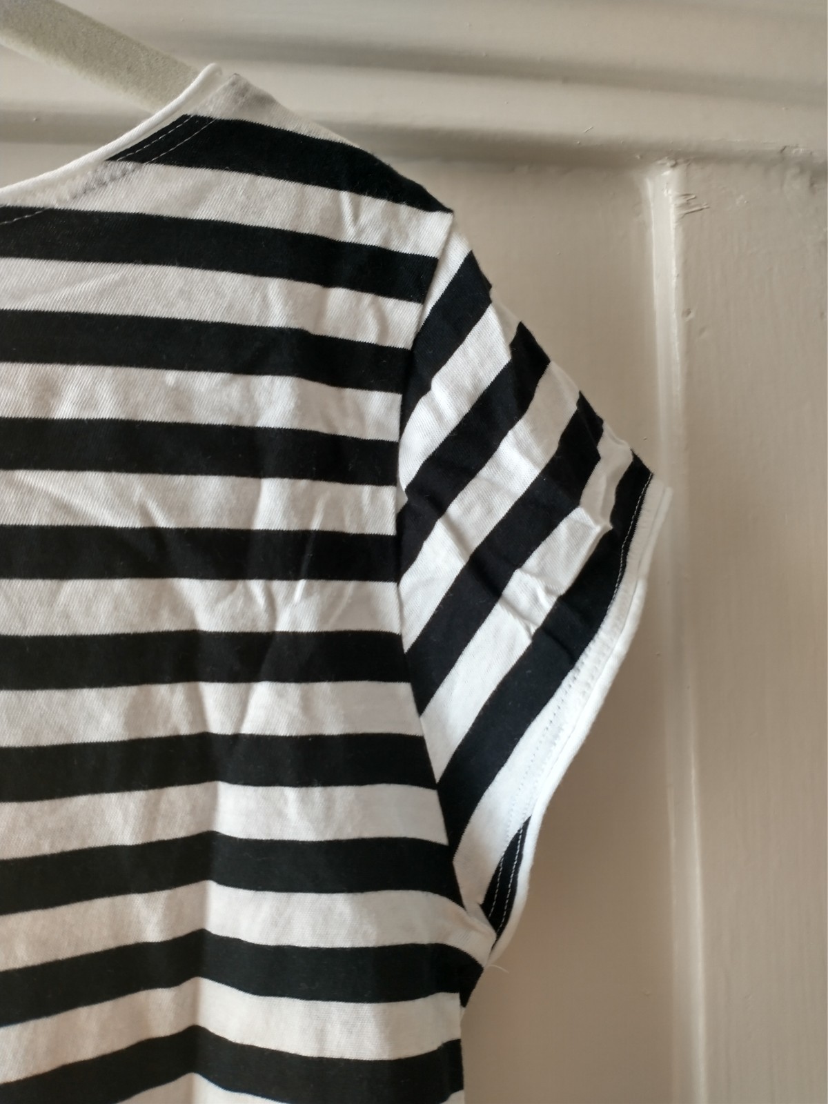 Agnes b. Black White Striped T-shirt Cap Sleeves Boatneck size 2