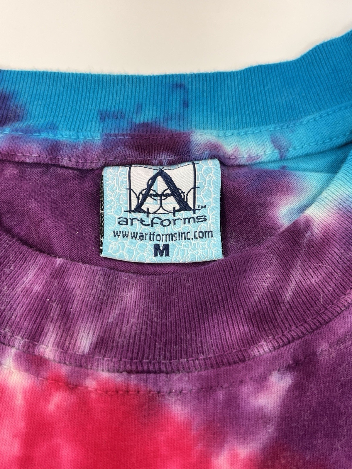 Vintage 90’s Dolphin Quest Oahu Womens Tee Shirt Medium M Rainbow Tie Dye Cotton