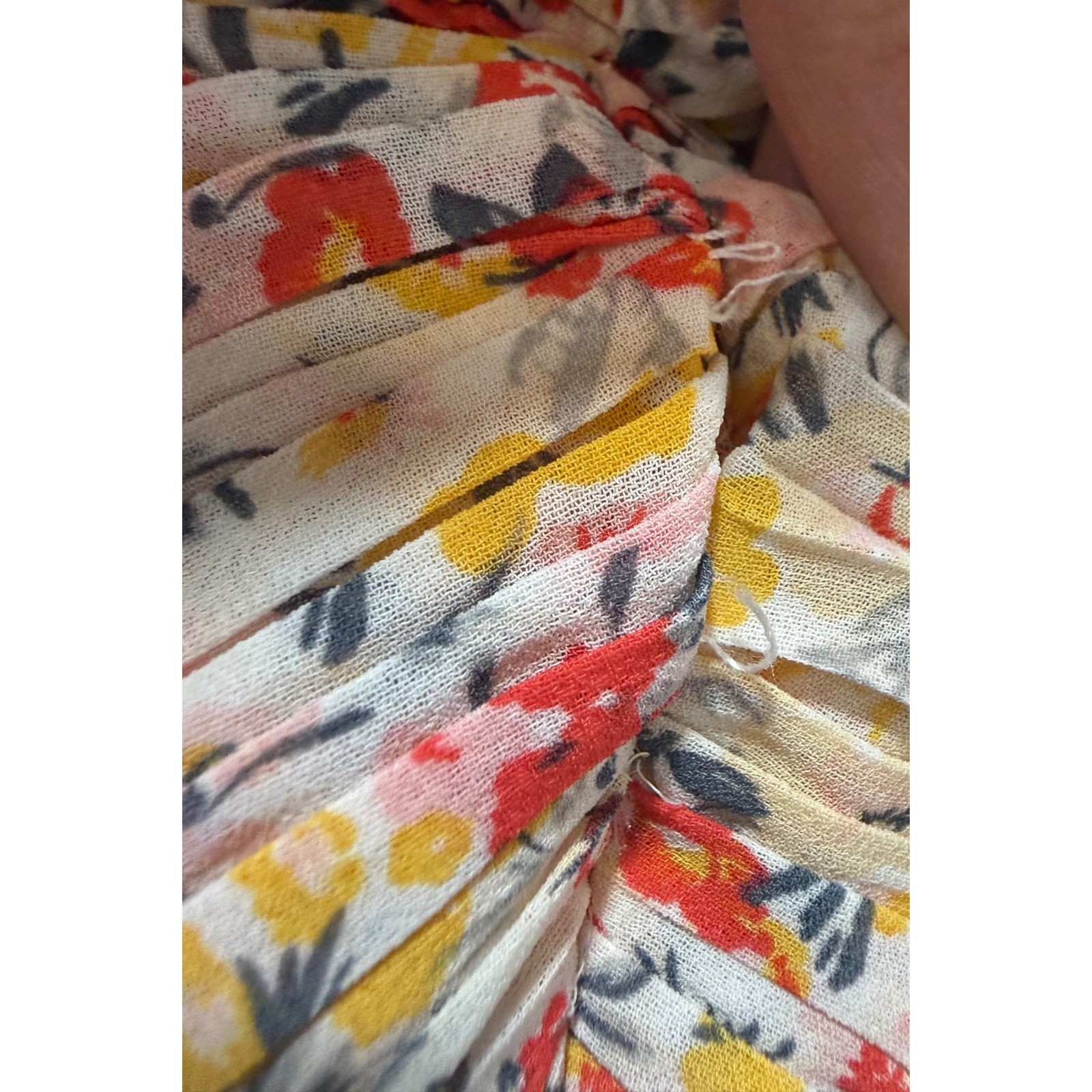 ASTR The Label Floral Pleated Crop Top Pink Red Multi Square Neck AT17552 Small