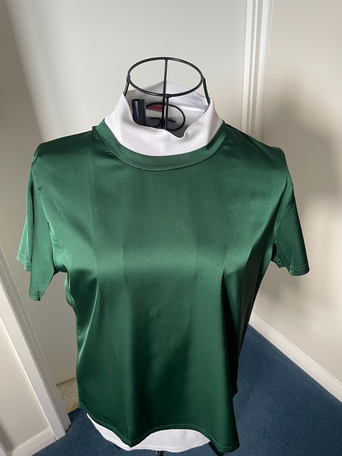 Soft smooth dark green women’s silk tee, L (14)