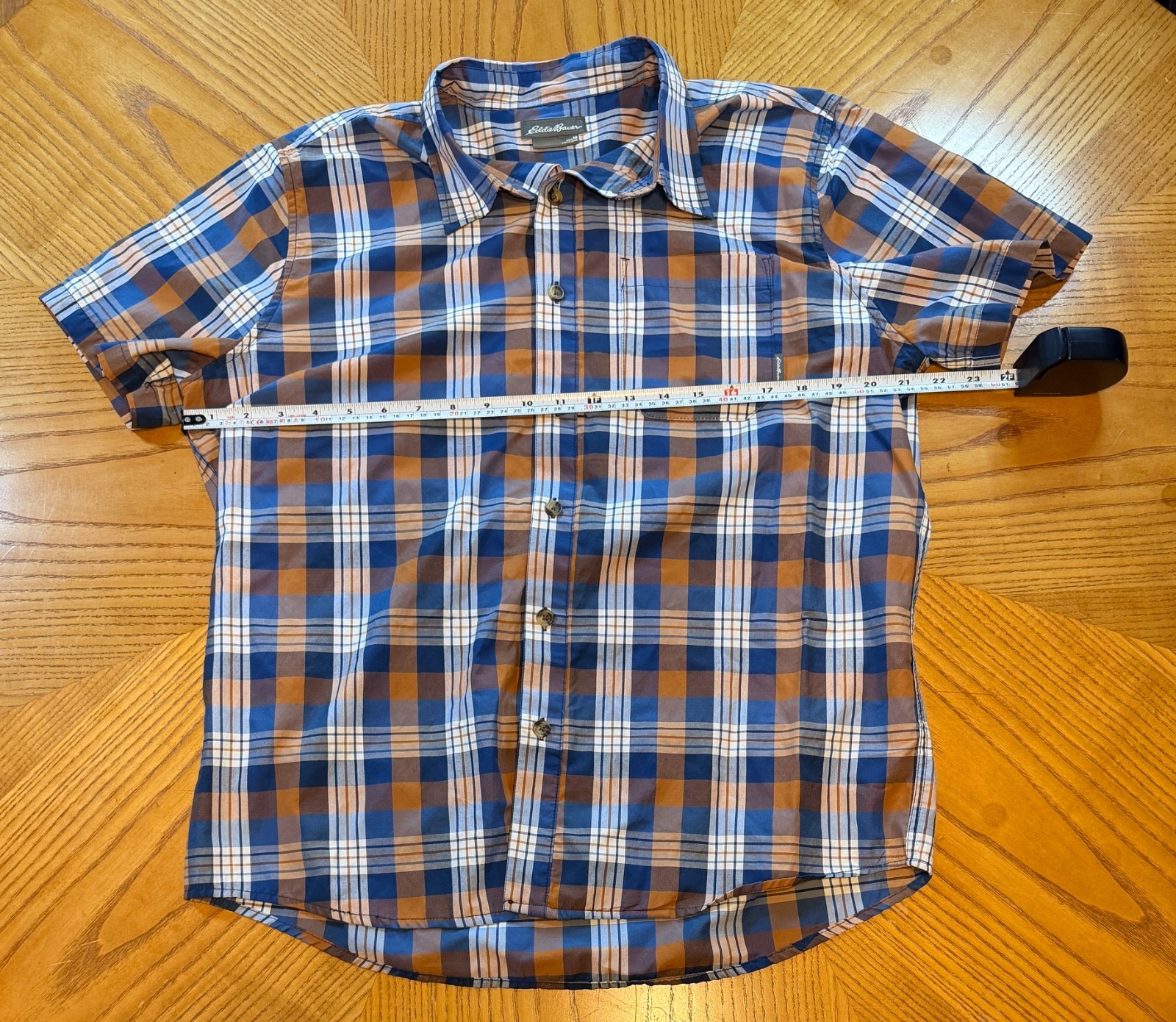 Eddie Bauer Men’s Shirt Size Medium Short Sleeve Plaid Front Pocket Outdoor