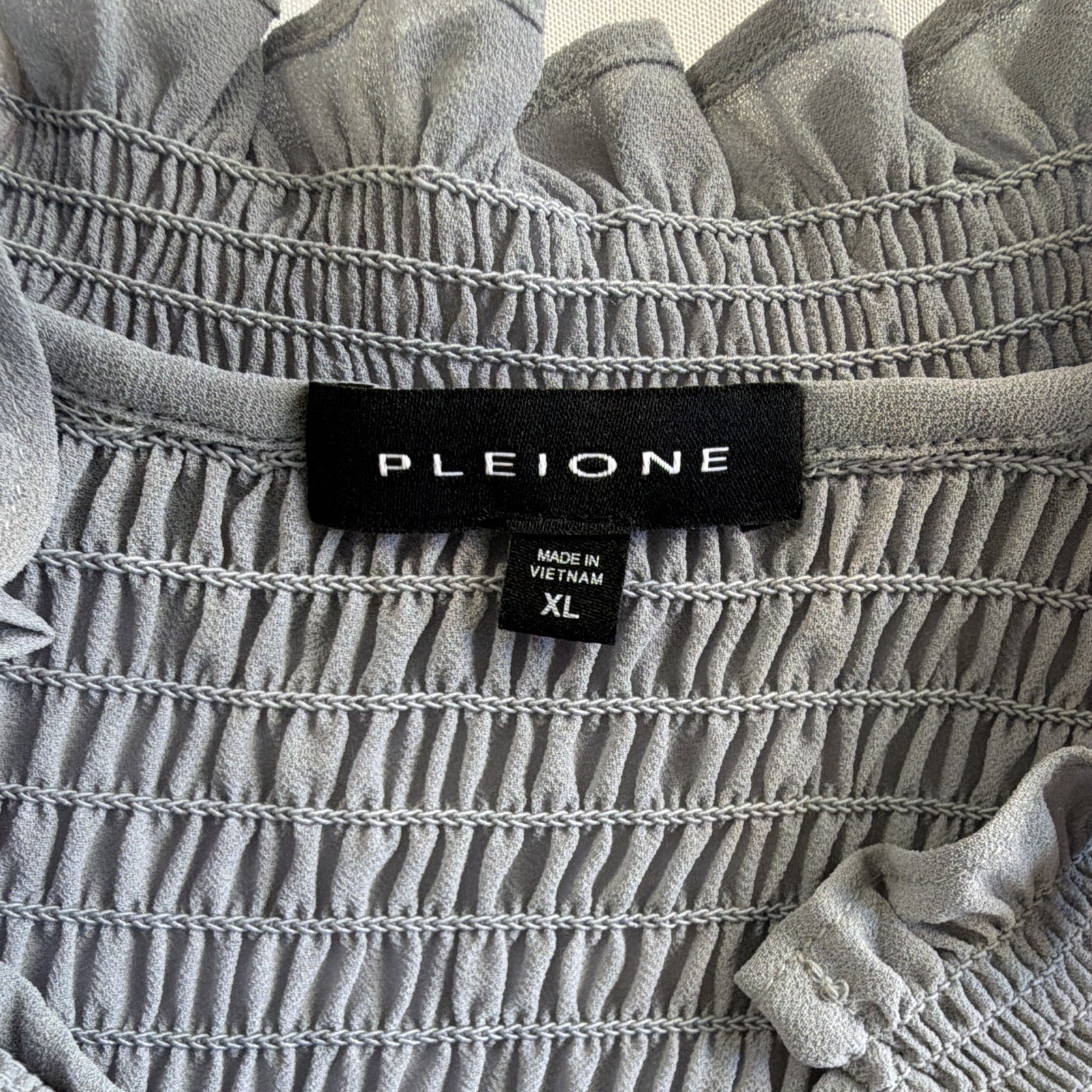 Pleione Women’s Gray Solid Woven Polyester Smocked Ruffle Tie Neck Blouse XL