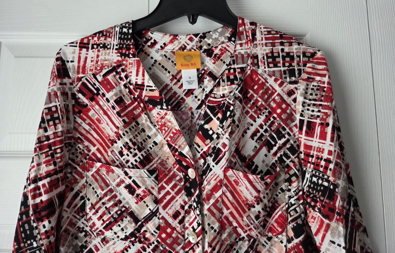 NWOT Ruby Rd Multi Button Front Spread Collar Roll Tab Sleeve Blouse Size S