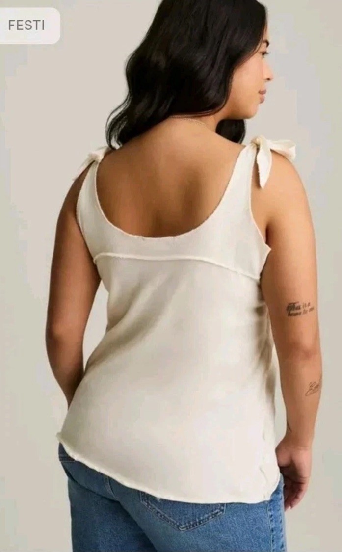 Torrid Festi Stagecoach Rodeo Tank Top Size 2 2X 18-20 Relaxed Fit NEW NWT