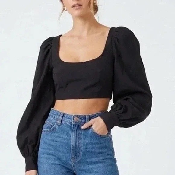 Naked Wardrobe The Statement Black Puff Lantern Sleeve Crop Top NWSP20-T19 Small