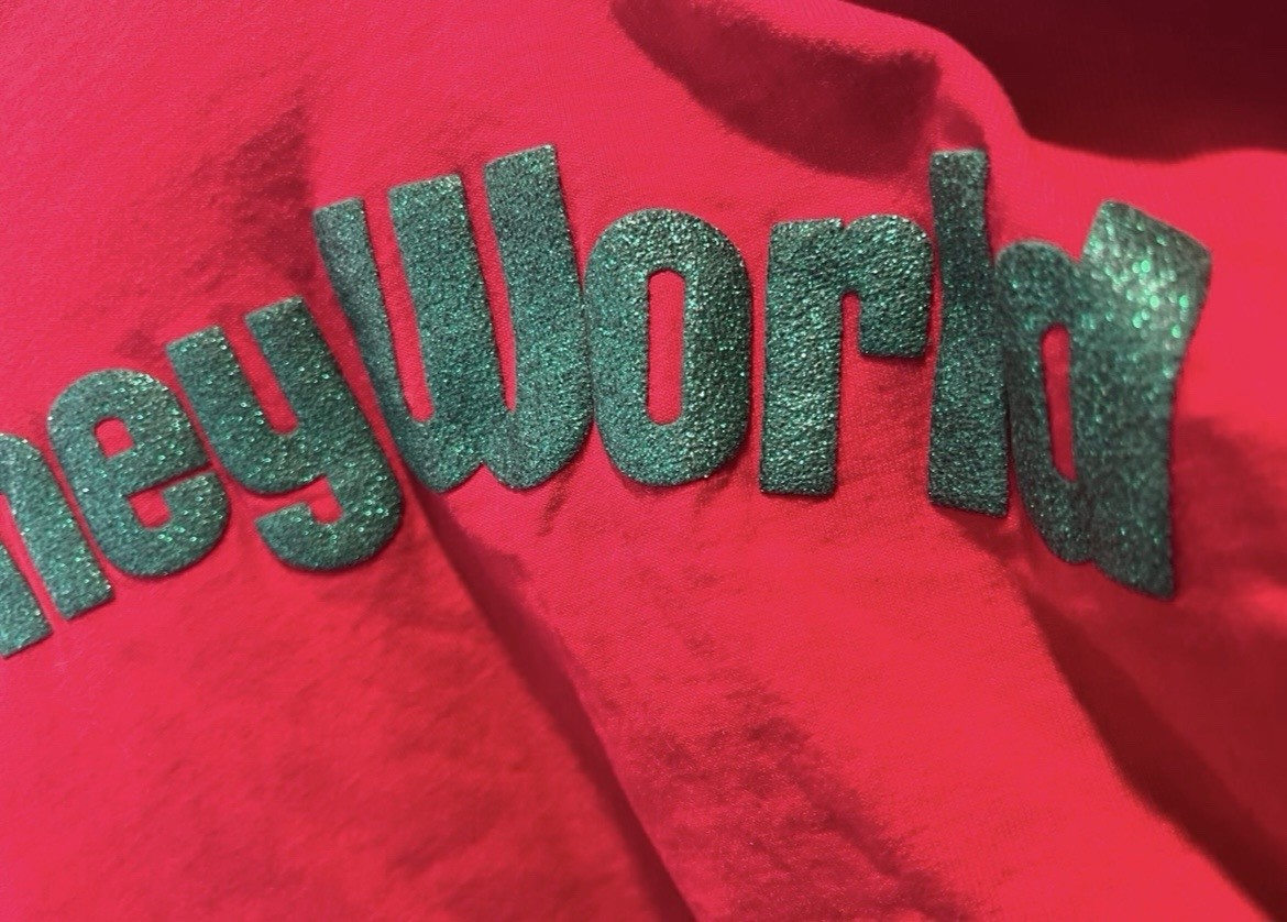 Walt Disney World Spirit Jersey Shirt Adult Small Red Christmas Mickey & Friends