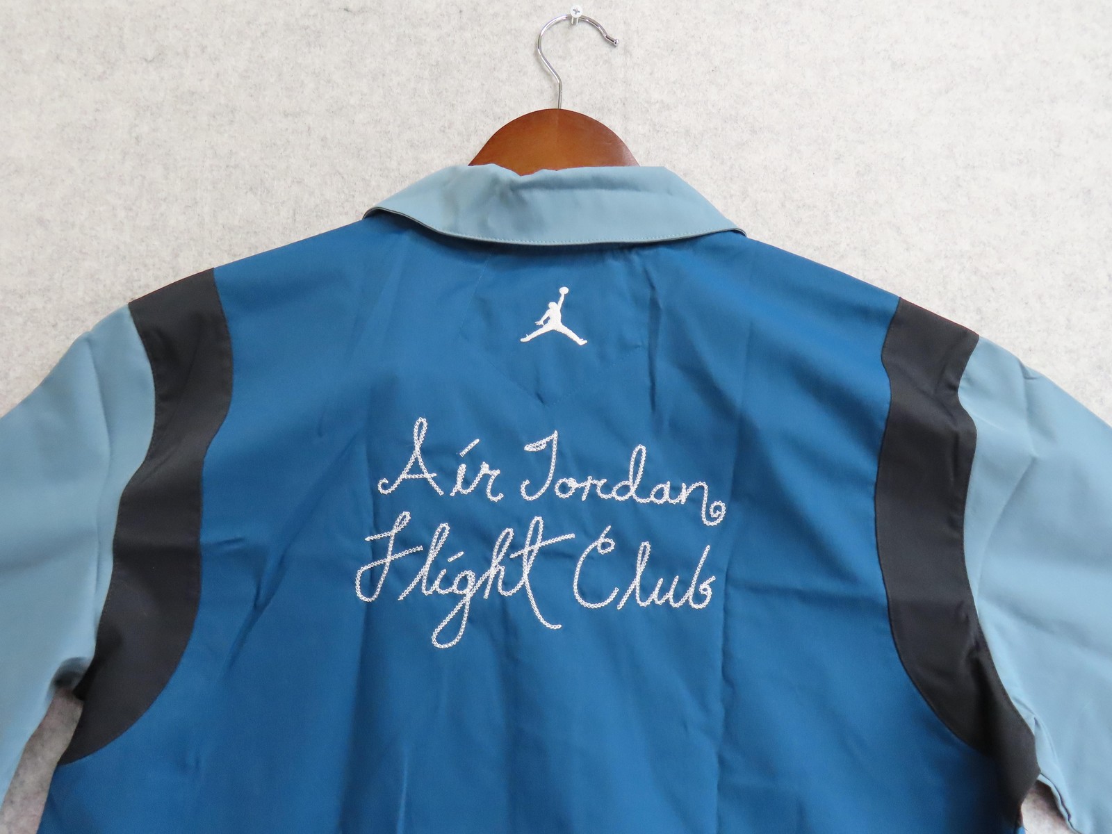 Jordan Shirt Womens Medium Blue Air Jordan Flight Club Bowling Short Sleeve