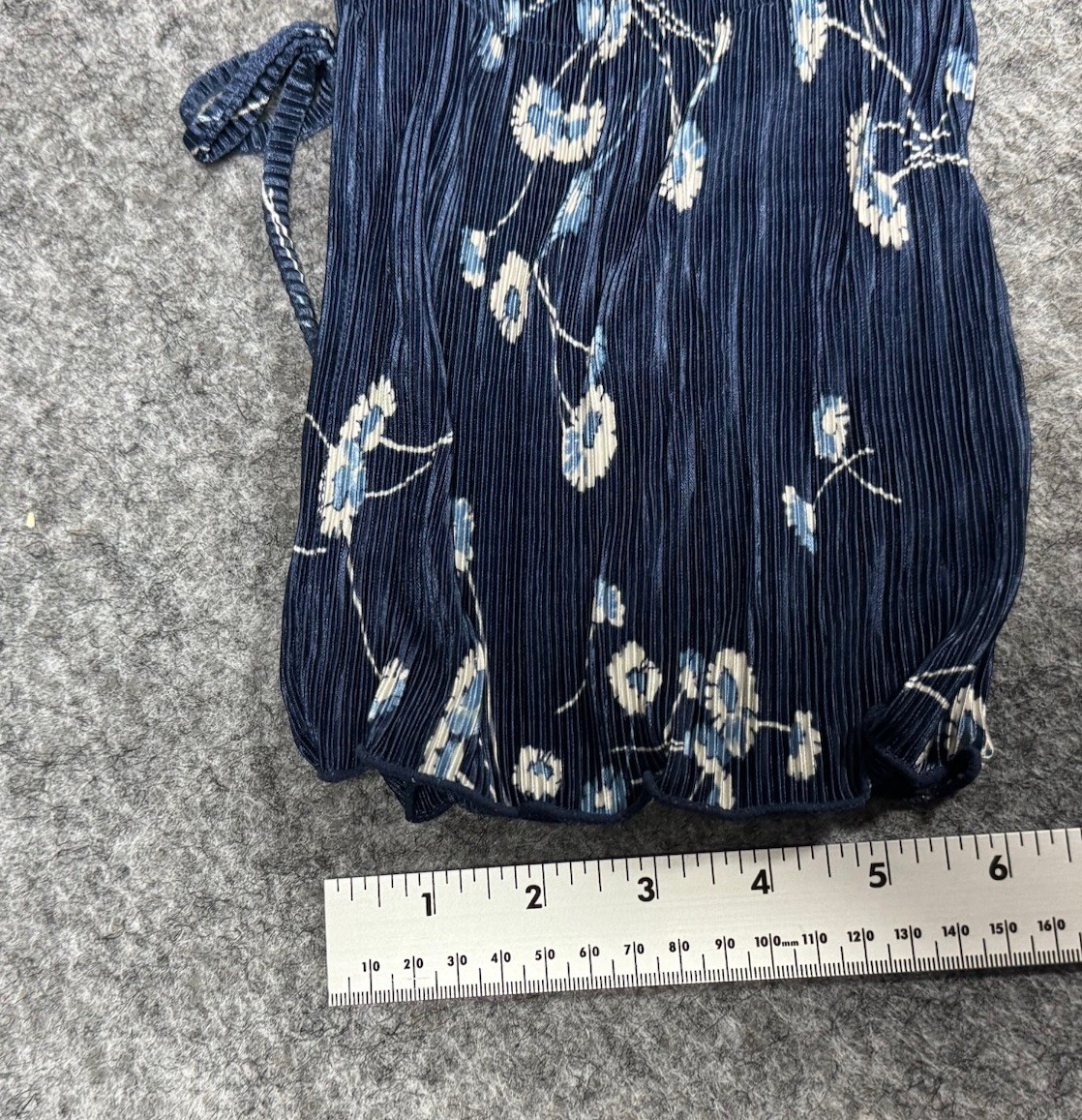 LC Lauren Conrad Floral Blouse Navy Whit Long Sleeve Boho Sz M Cottagecore Fairy