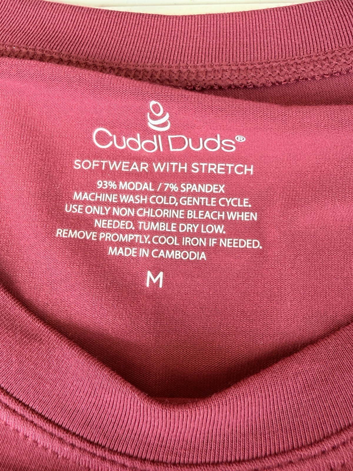 Cuddl Duds Soft wear With Stretch Women’s Medium Cranberry Long Sleeve T Shirt