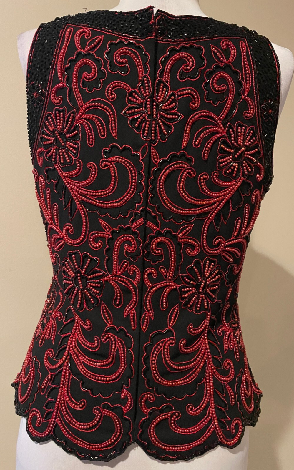 JKARA New York Womens Red & Black Beaded Evening Occasion Shirt Top – Sz Small