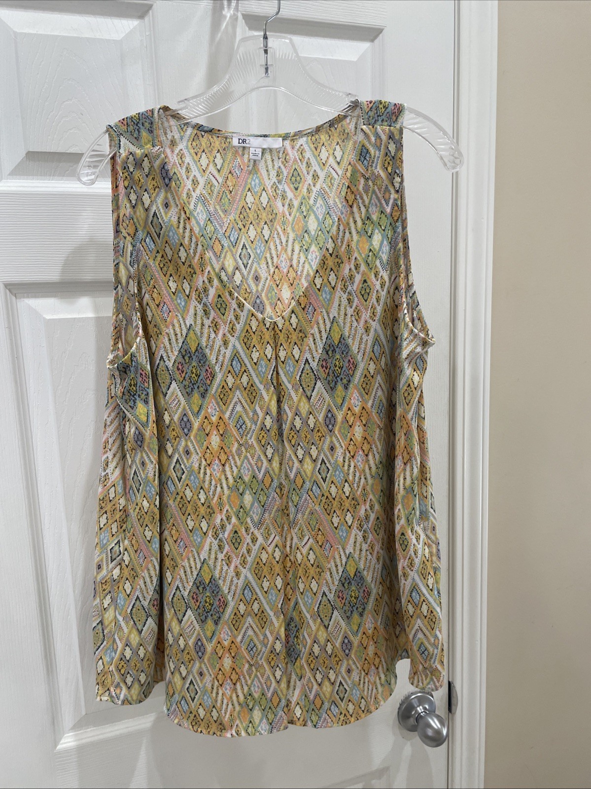 DR2 Womens Top Sz L yellow pink blue Gorgeous Sleeveless Round Neck Blouse