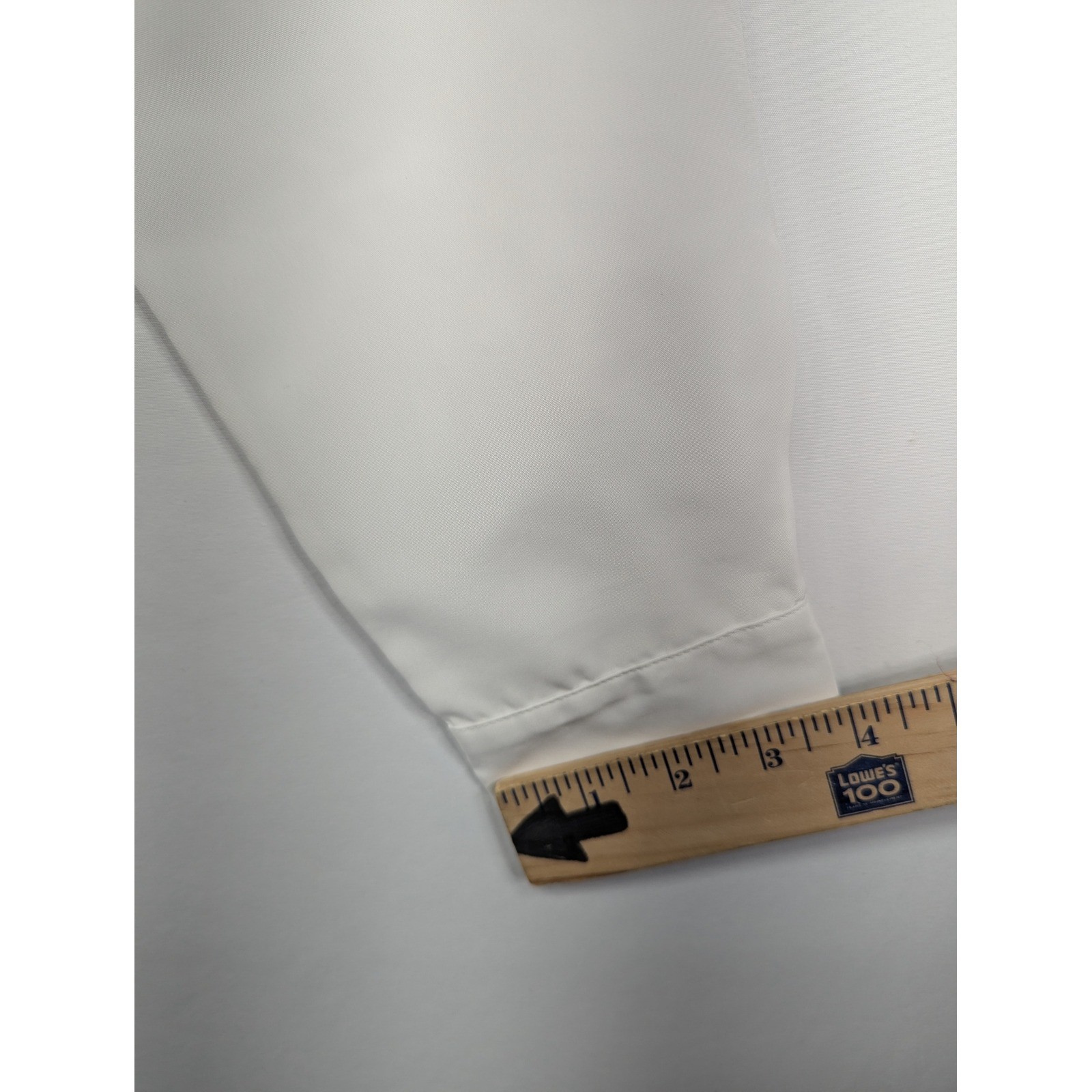 Elizabeth Williams White Embroidered Floral Scalloped Hem Button Blouse L