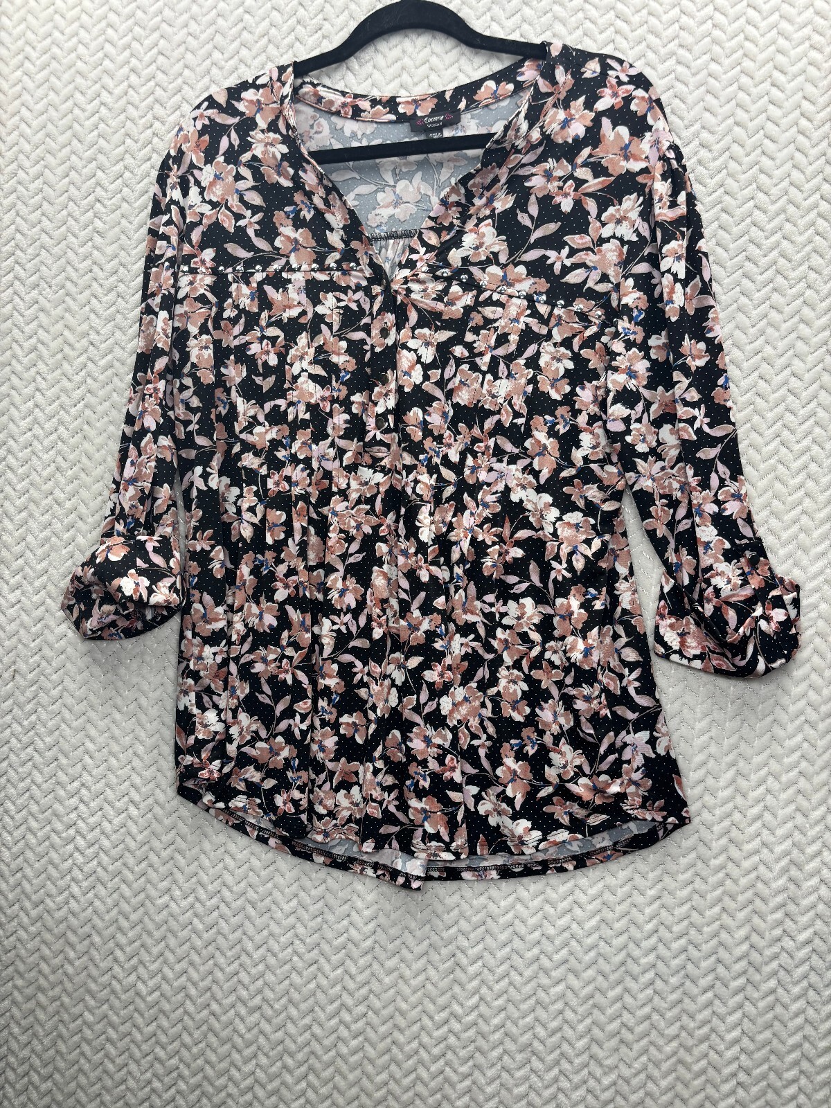 Cocomo Woman Floral 3X Blouse Made in Cambodia