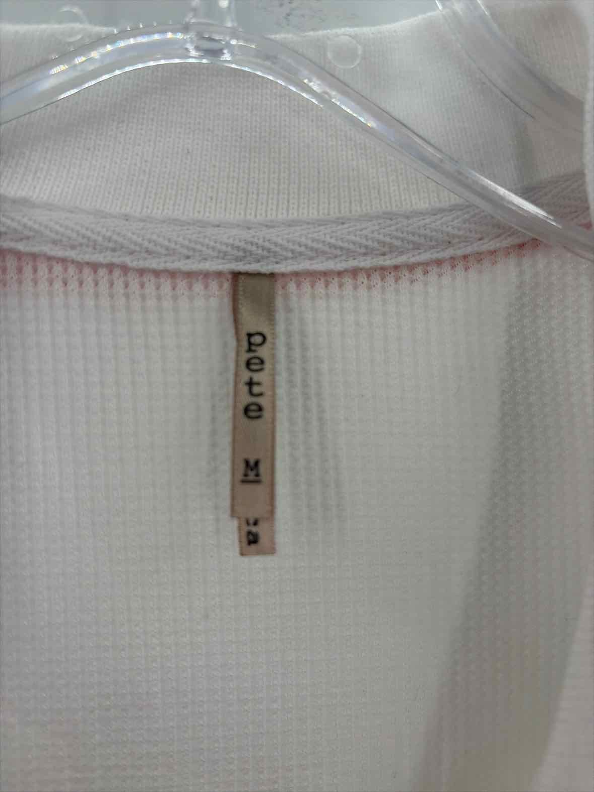 Pre-Owned Pete White Size Medium Blouse