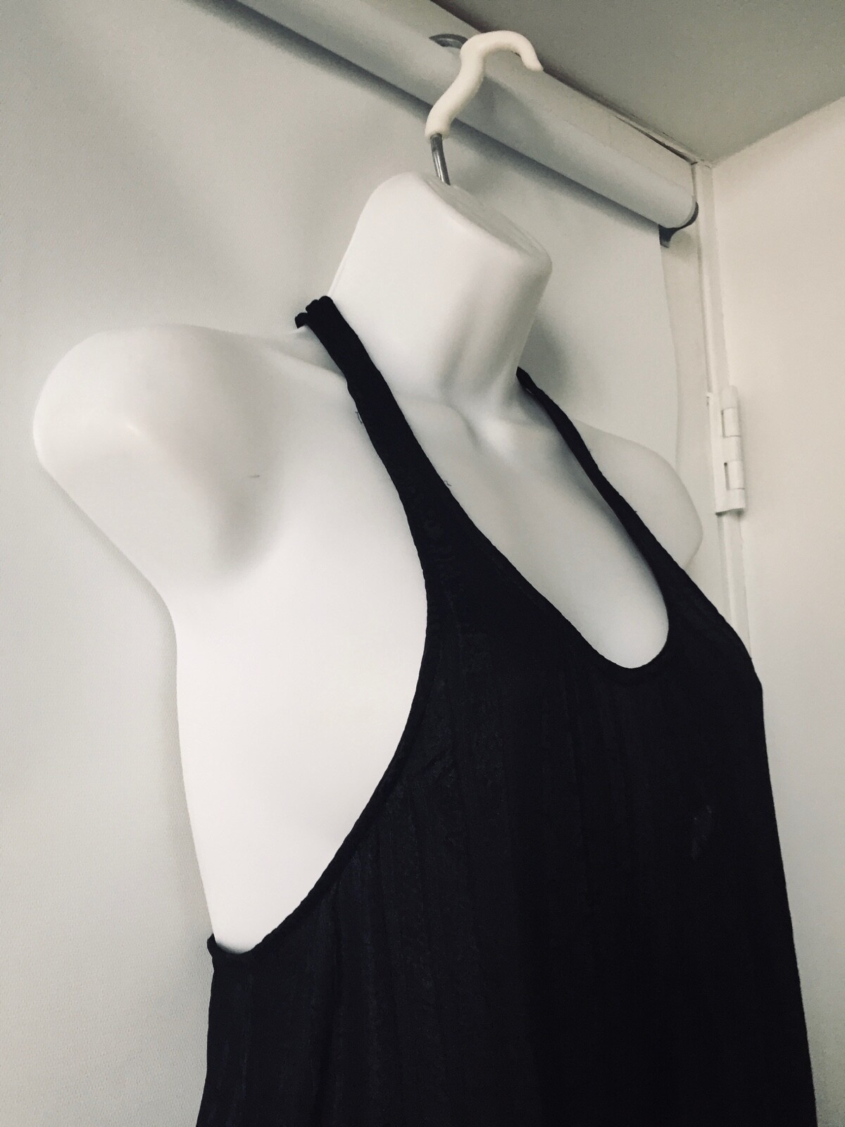 NWT ZARA Black Flowing Asymmetric Hem TOP Sleeveless Semi-Sheer Size XS 6791